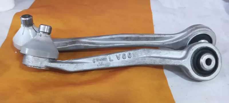 Brazos de suspensión auto - 3