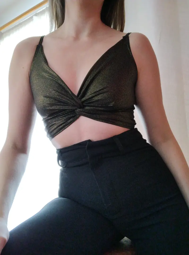Tops para carretes o fiestas. - 2
