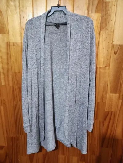 Cardigan gris abierto marca IO - miniatura 1