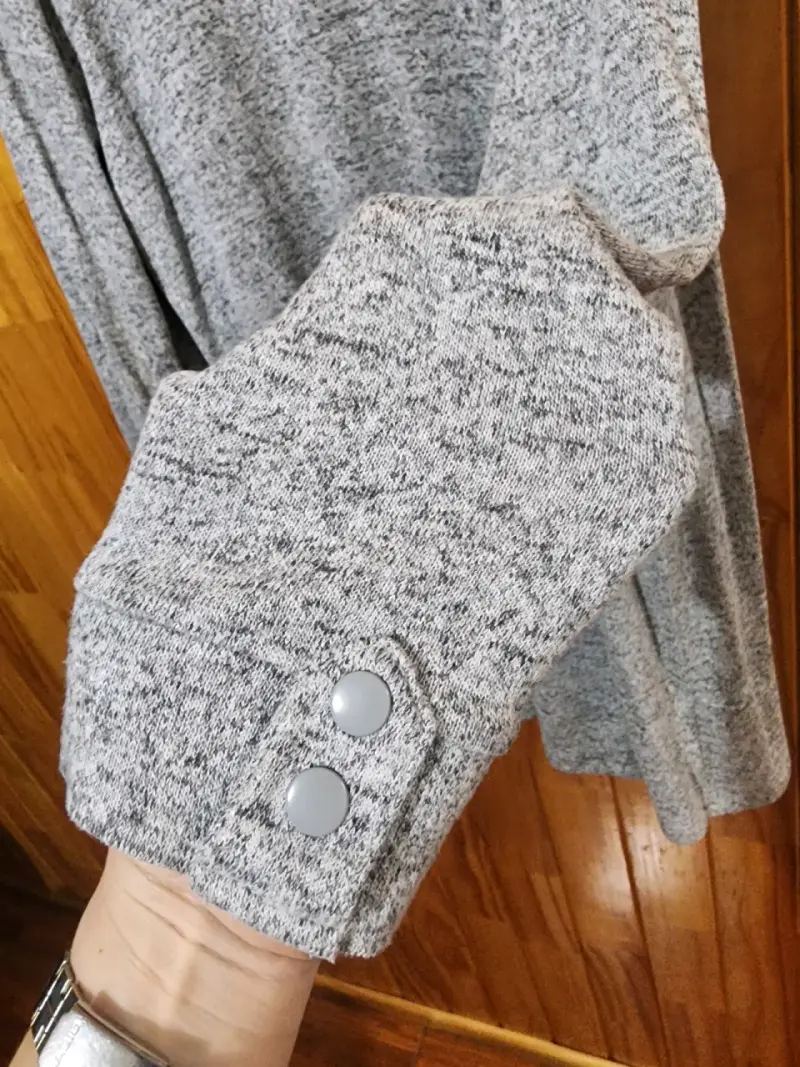 Cardigan gris abierto marca IO - 3
