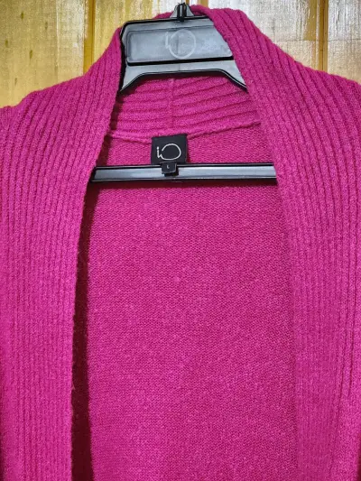Cardigan fucsia abierto marca IO - miniatura 3