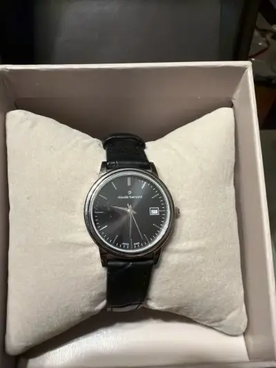 Reloj de pulsera elegante negro - miniatura 1