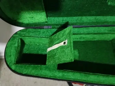 Estuche para instrumento musical - miniatura 1