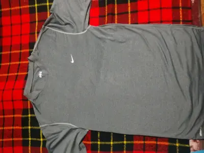 Polera deportiva nike - miniatura 1