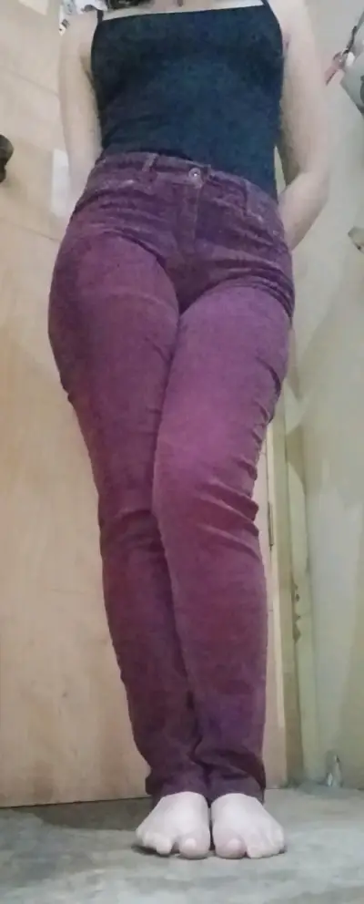 Pantalones cotele burdeos de mujer - miniatura 2