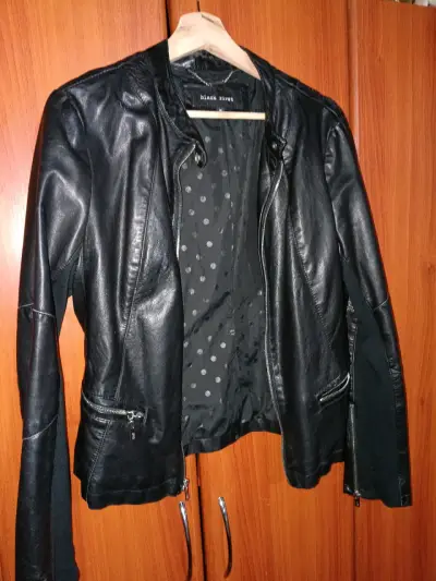 Chaqueta cuero negra mujer - miniatura 1