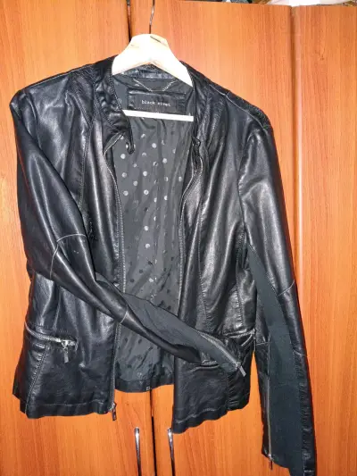 Chaqueta cuero negra mujer - miniatura 2