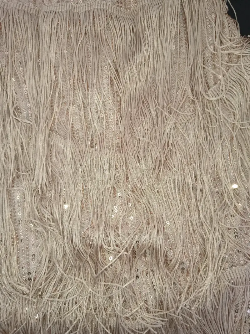 Vestido champán con flecos y lentejuelas talla S - 2