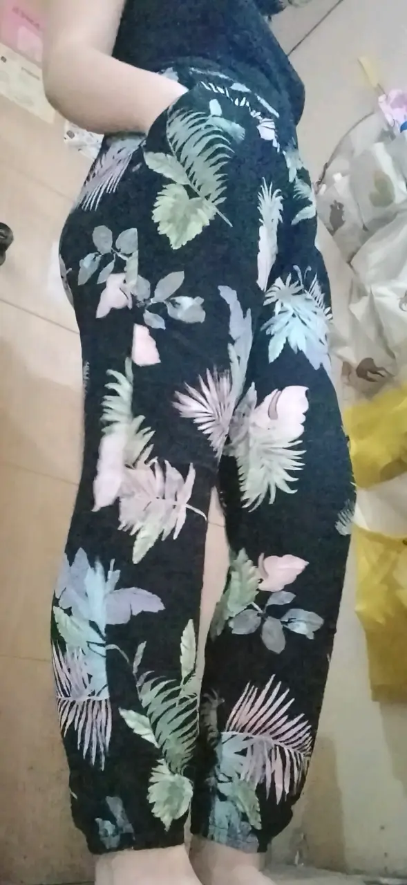 Pantalon floral negro - 3