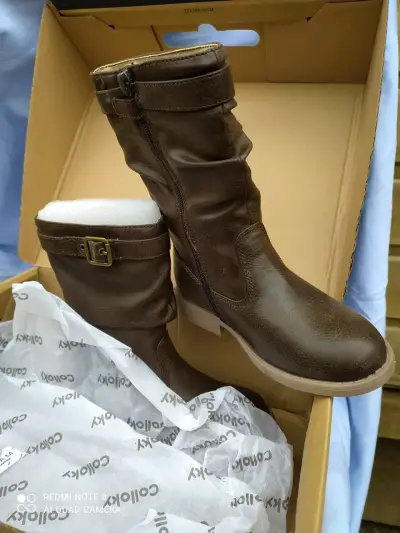 Botas de niña rosadas nuevas - miniatura 2