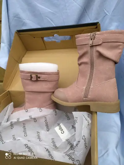 Botas de niña rosadas nuevas - miniatura 4