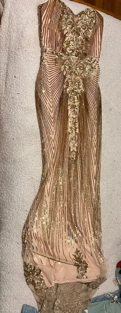 Vestido largo de gala dorado - miniatura 5