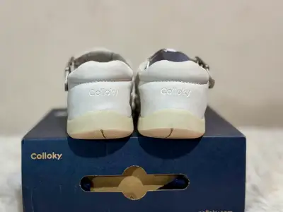 Sandalias blancas para niñas - miniatura 4