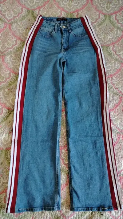 Pantalón cargo gris con rayas - miniatura 5