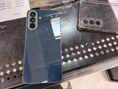 Samsung Galaxy A57 5G semi nuevo - miniatura 3