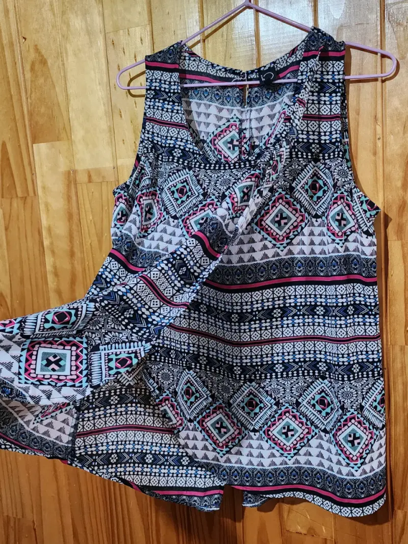 Blusa sin mangas con estampado tribal - 2