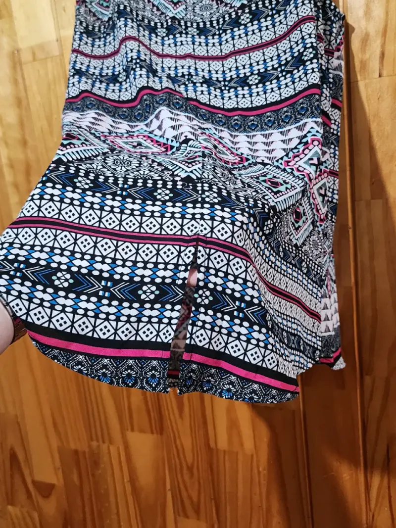 Blusa sin mangas con estampado tribal - 6