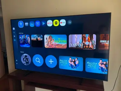 Televisor Smart TV 80 pulgadas - miniatura 2