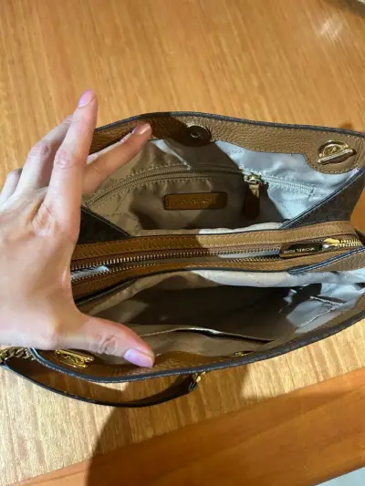 Cartera Michael Kors marrón - miniatura 3