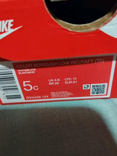 Zapatillas Nike talla 21 nuevas - miniatura 3