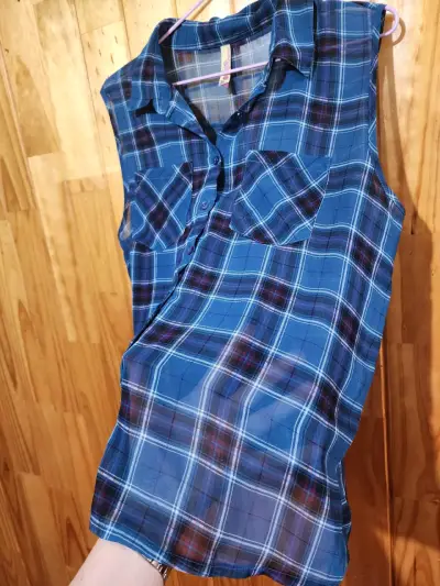 Blusa sin mangas a cuadros azul - miniatura 3