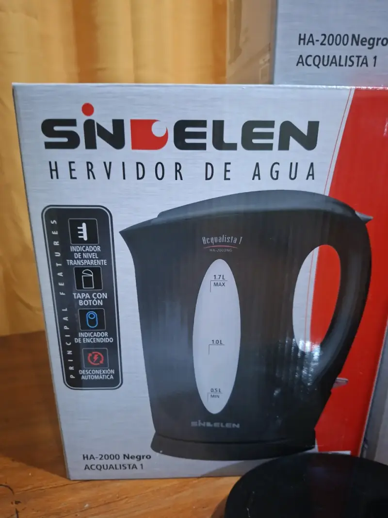 Hervidor de agua Sindelen1,7 Litros NUEVO - 3