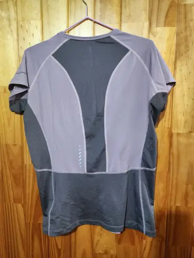 Polera Columbia deportiva - miniatura 3