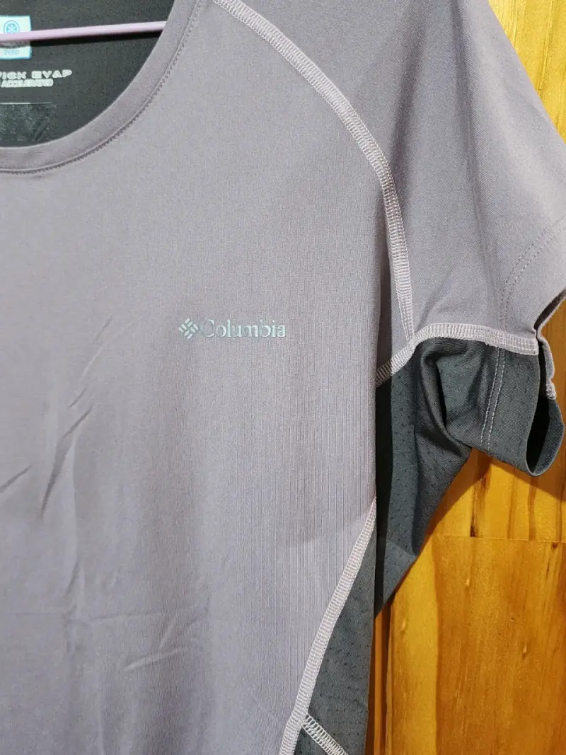 Polera Columbia deportiva - 6