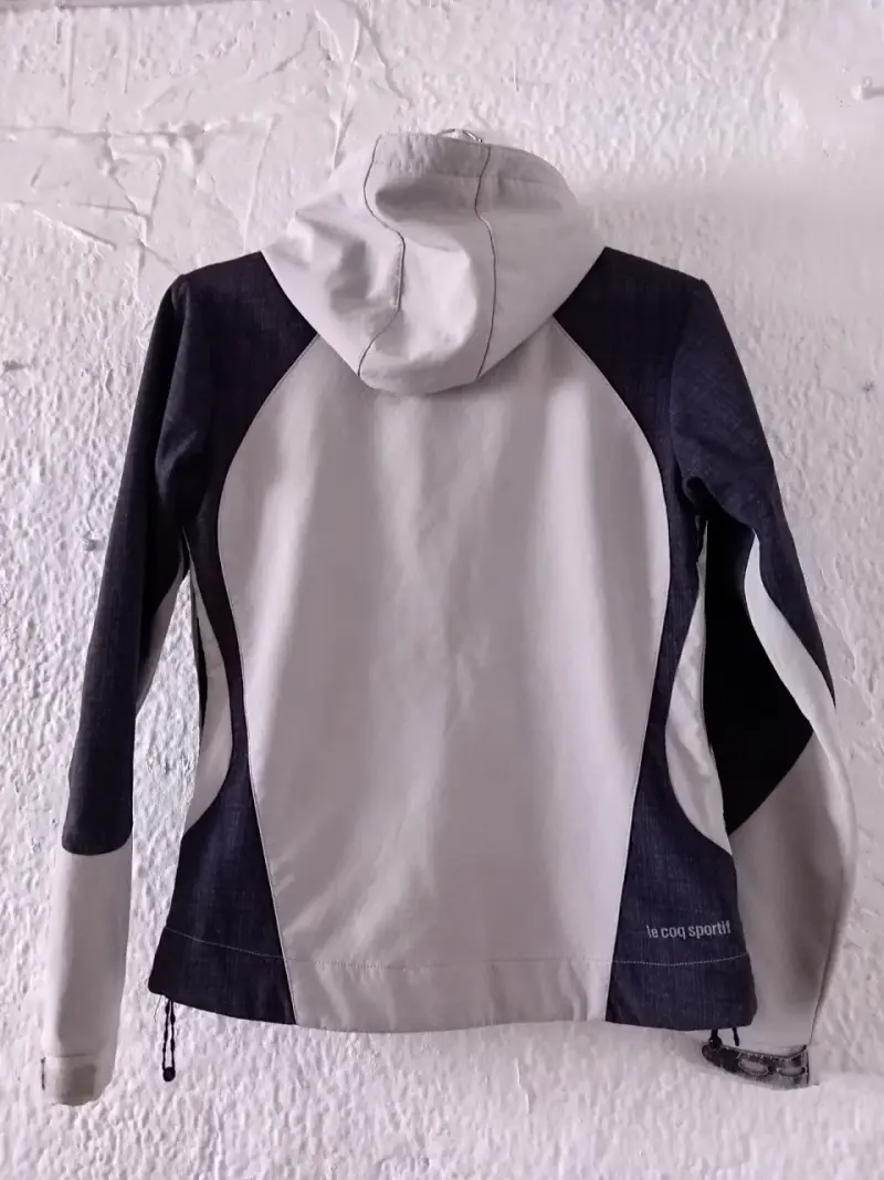 Chaqueta y cortaviento - 2