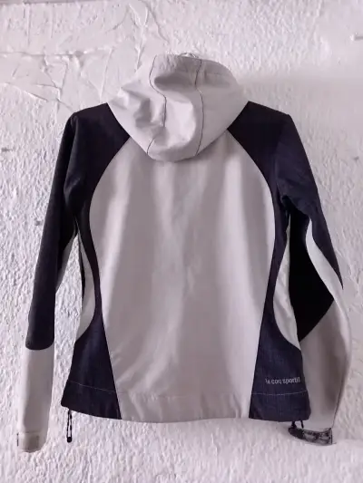 Chaqueta y cortaviento - miniatura 2