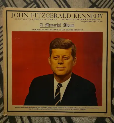 Álbum conmemorativo John F. Kennedy - miniatura 1