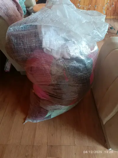 Bolsa de ropa variada - miniatura 1