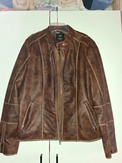 Chaqueta café de cuero sintético F&P - miniatura 1