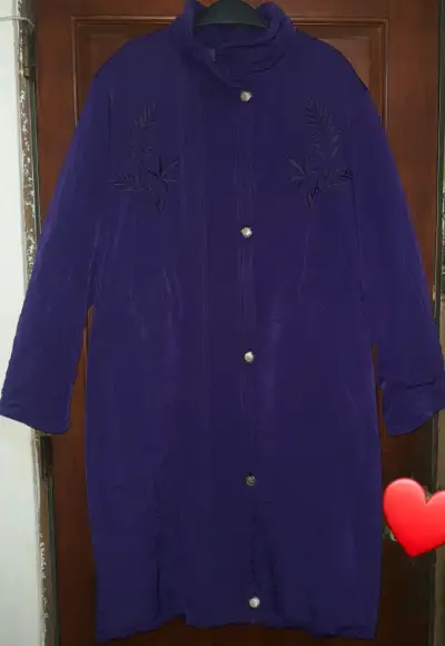 Abrigo largo morado mujer - miniatura 2