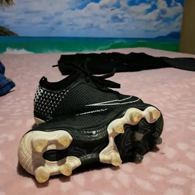 Botines de niño de fútbol negros talla 25 - miniatura 2