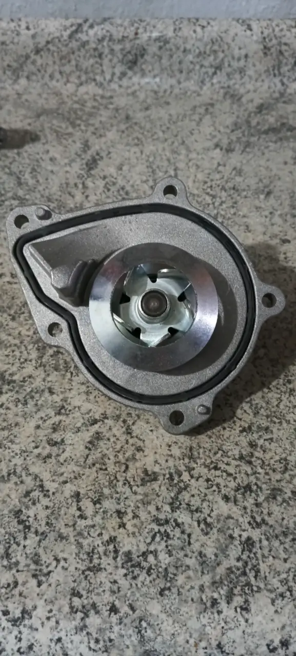 Bomba de agua para auto - 2