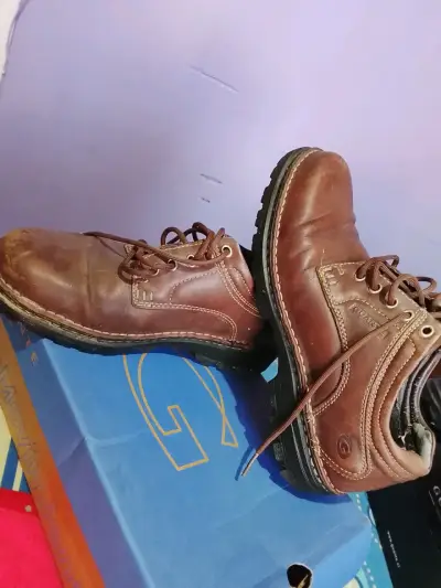 Botas de cuero marrones - miniatura 2