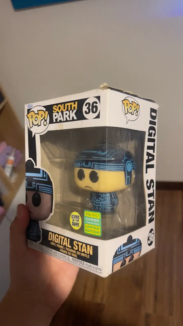 Funko Pop Digital Stan Edición Limitada - 3