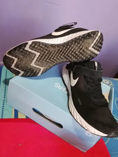 Zapatillas deportivas Nike negras - miniatura 3