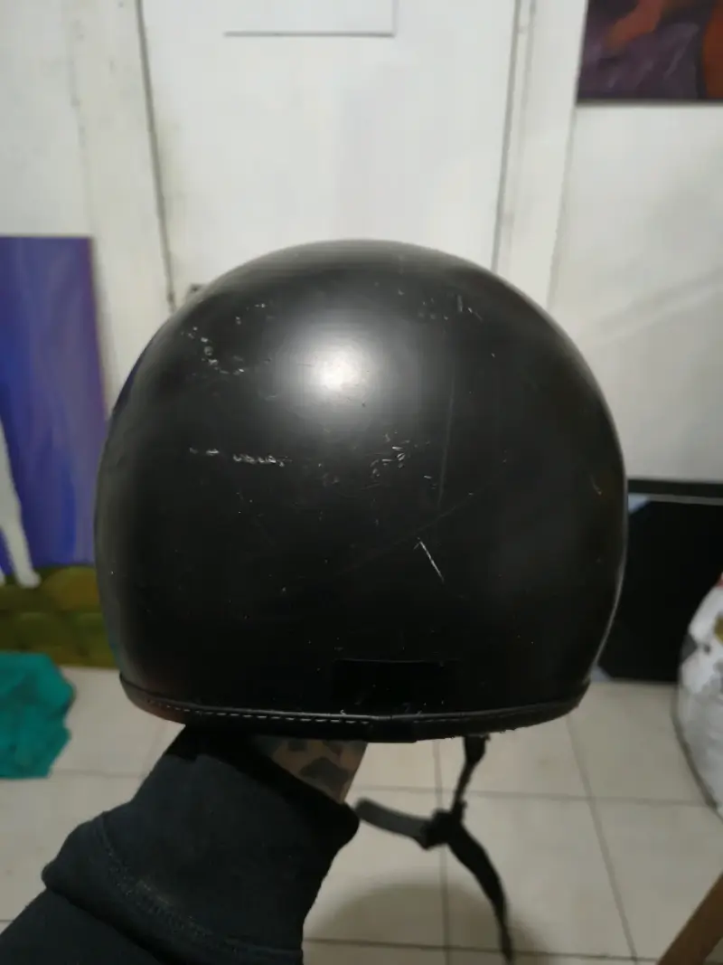 Casco negro glossy - 3