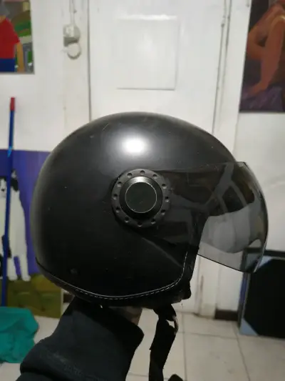 Casco negro glossy - miniatura 4
