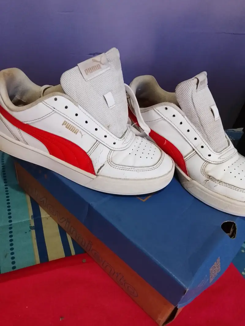 Zapatillas blancas con rojo - 2