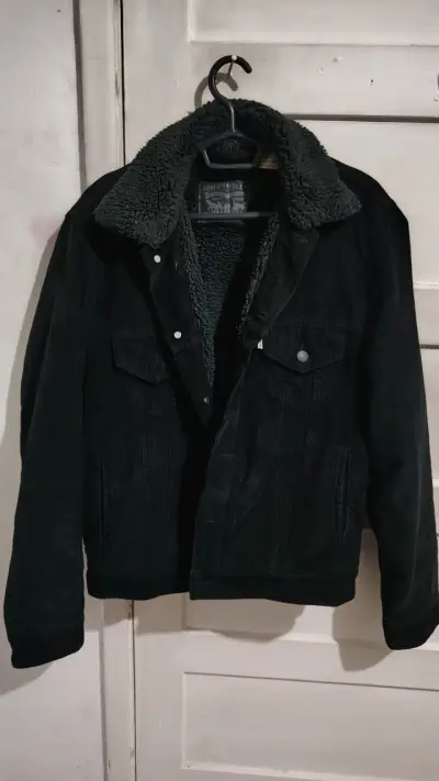 Chaqueta levis de mezclilla forrada negra - miniatura 1