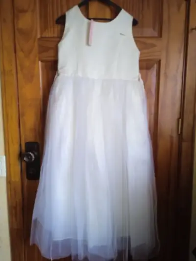 Vestido biege de fiesta - miniatura 1