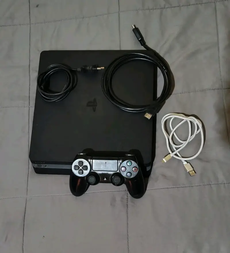 PlayStation 4 con Mando original - 1