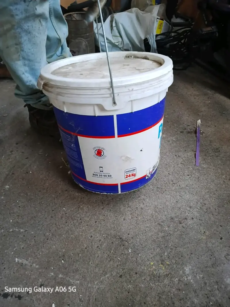 Balde de pasta muro 24 kg - 1