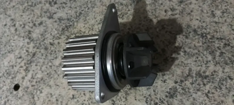 Bomba de agua para auto