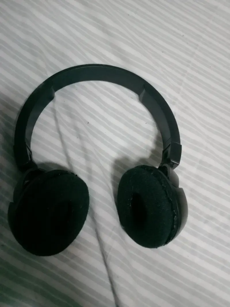 Auriculares jbl negros - 1