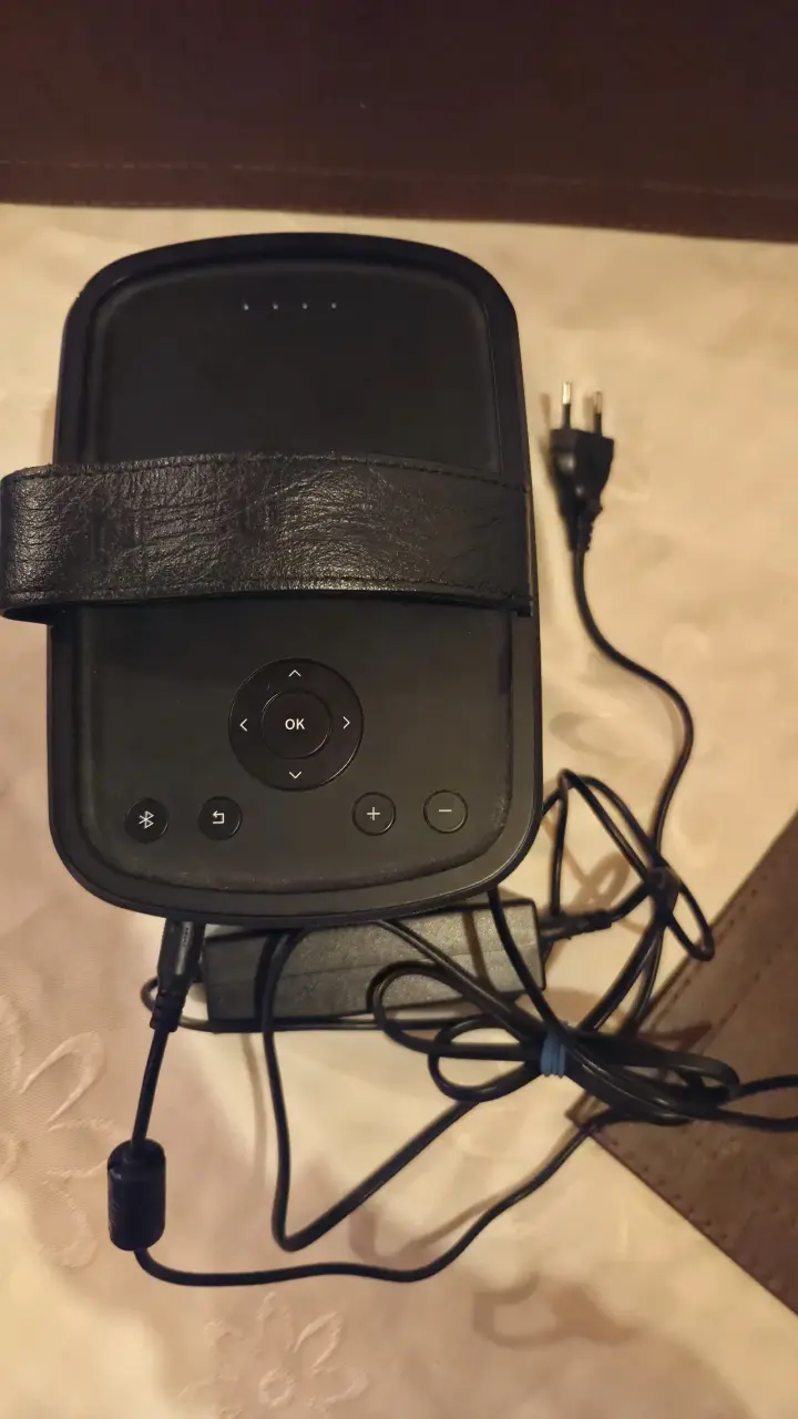 Proyector portátil Nebula - 2
