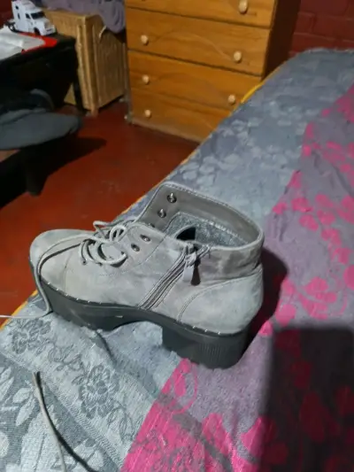 Botines gris de plataforma - miniatura 3